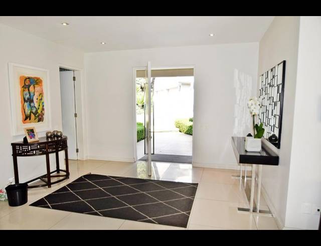 5 BEDROOM HOUSE FOR SALE IN SANDOWN